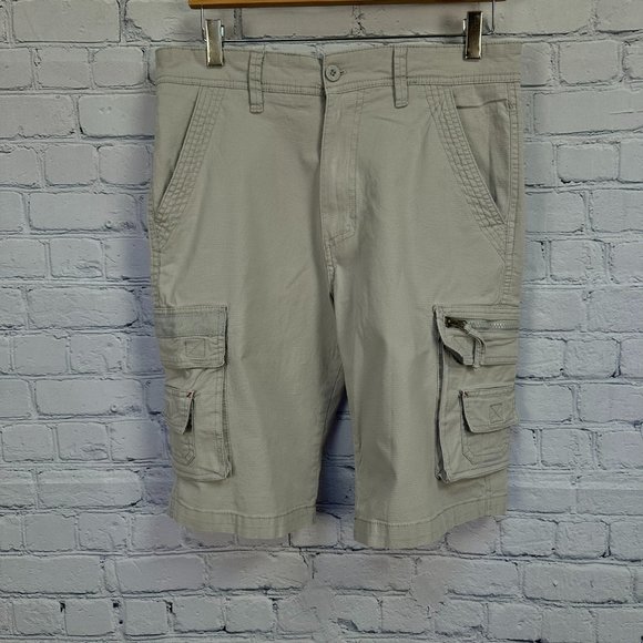 Beverly Hills Polo Club Men's 9 Pocket Cargo Shorts, Size 32, Light Gray‎ - Picture 1 of 11